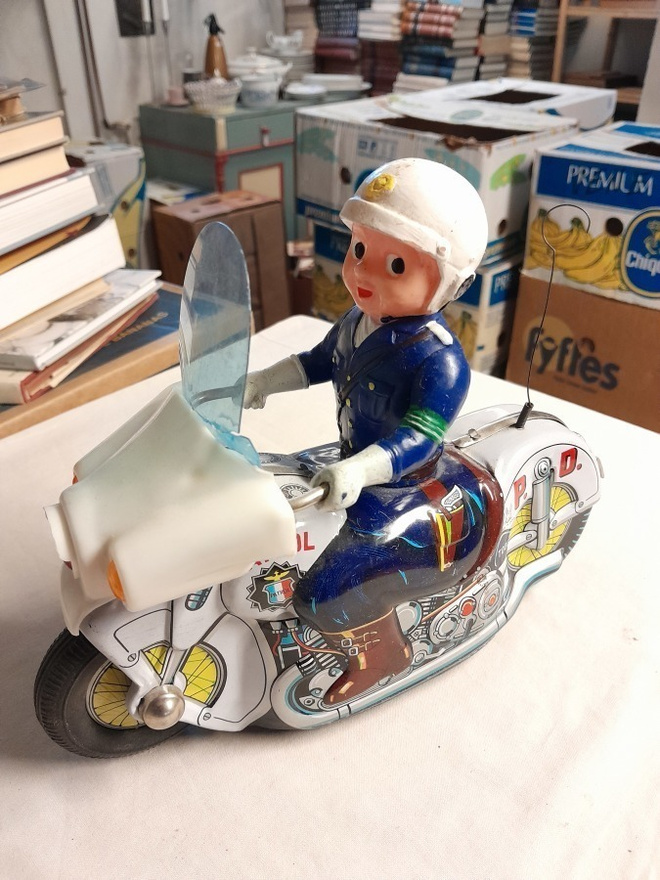 peltilelu moottoripyöräpoliisi