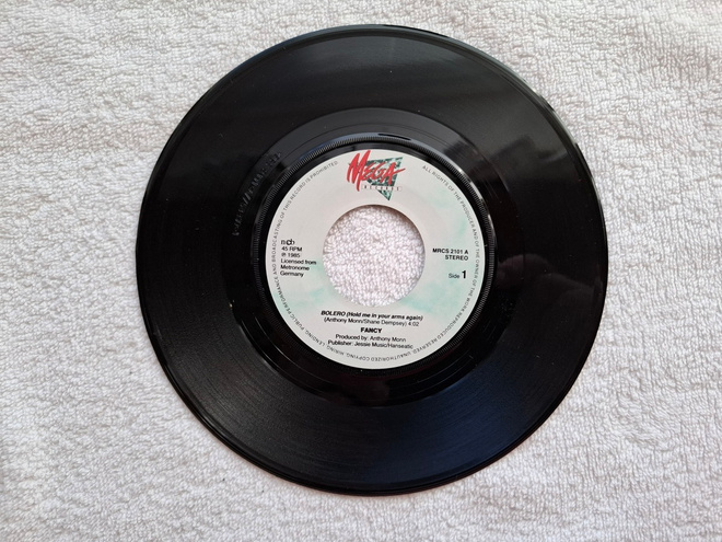 Fancy – Bolero (Hold Me In Your Arms Again) 7" single