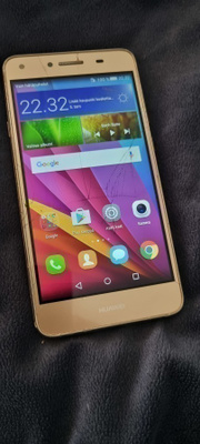 Huawei puhelin