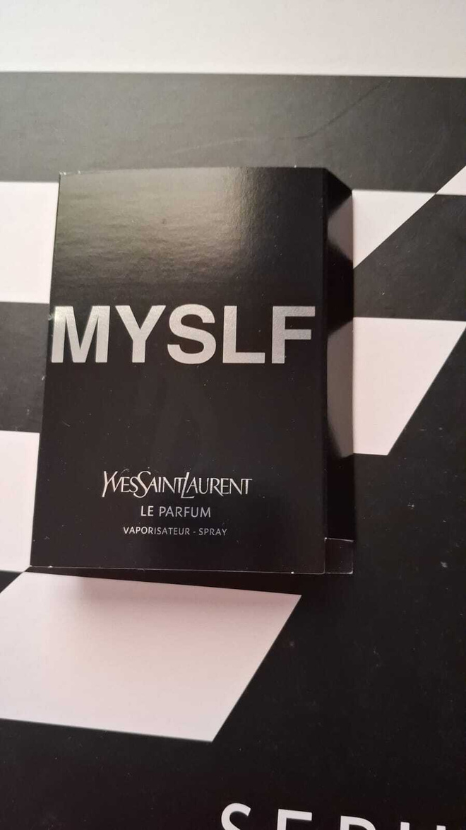 Hajuvesinäyte Myslf Le Parfum YSL
