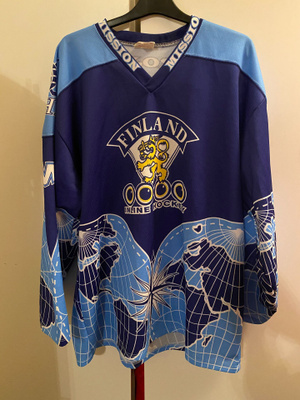 Rullakiekko game worn pelipaita