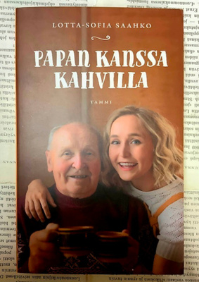 Lotta-Sofia Saahko - Papan kanssa kahvilla (pokkari)