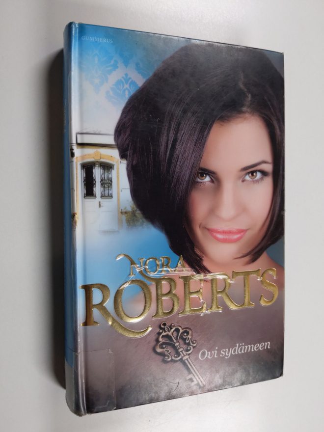 Nora Roberts : Ovi sydämeen