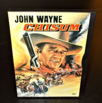 CHISUM (John Wayne)