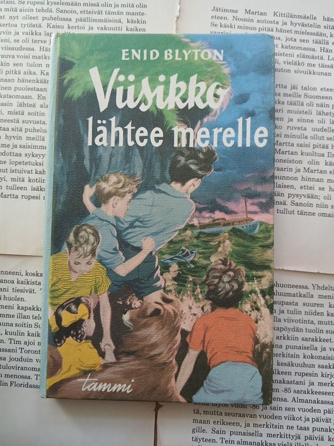 Enid Blyton - Viisikko lähtee merelle (sid.)