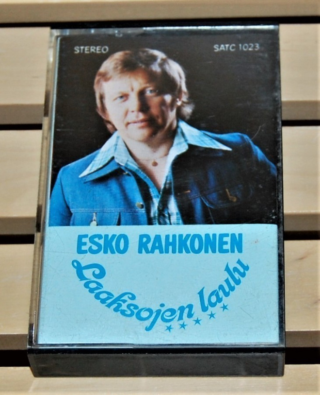 Esko Rahkonen: Laaksojen laulu kasetti