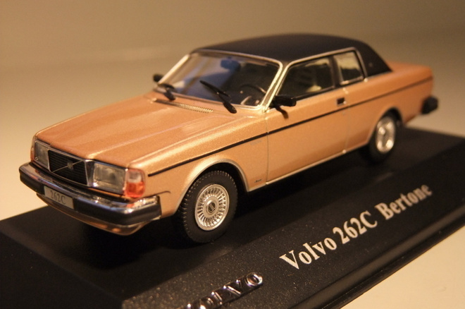Volvo 262 C bertone coupe -77 1:43 ALE!