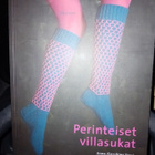 Anna-Karoliina Tetri : Perinteiset villasukat (  SIS POSTIKU - pikkukuva 1