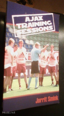 Jorrit Smink: AJAX TRAINING SESSIONS (Sis.postikulut)