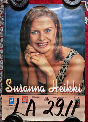 Susanna Heikki Keikkajuliste 25 .60×42cm