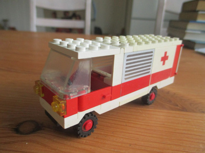 Lego ambulanssi