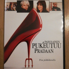 PAHOLAINEN PUKEUTUU PRADAAN - DVD - pikkukuva 1