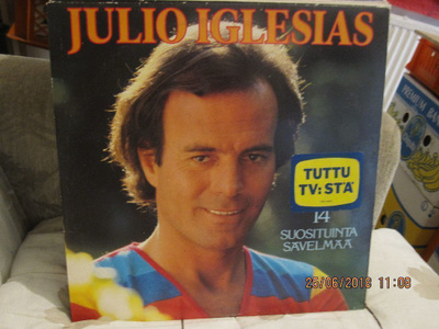 Julio Iglesias 14 suosituinta sävelmää lp-levy