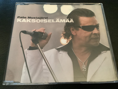 PATE MUSTAJÄRVI - Kaksoiselämää