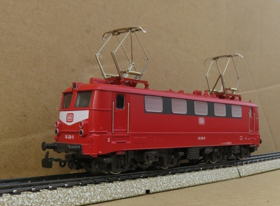 Märklin E141 sähköveturi laatikossa