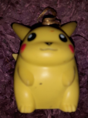 Umpinainen Pikachu joulukuusi koriste