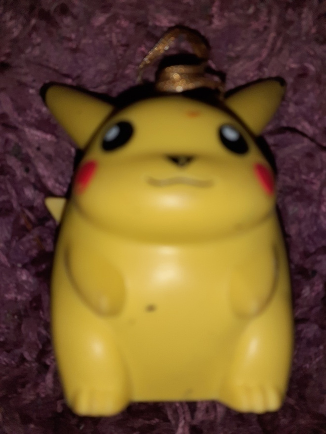 Umpinainen Pikachu joulukuusi koriste