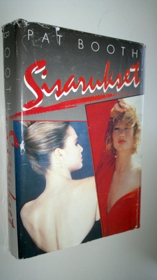 Pat Booth : Sisarukset
