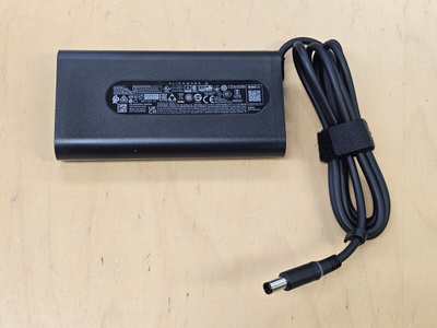 Dell Alienware/Precision virtalähde 240W (7,4x5 mm)