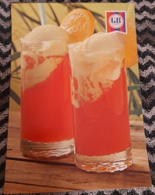 GB Glace postikortti. Retro 1970-luku. Hallonsoda