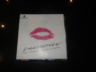 Uniikki smäidätään cds