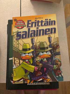 Aku Ankan Satasivuiset 16 - Erittäin Salainen