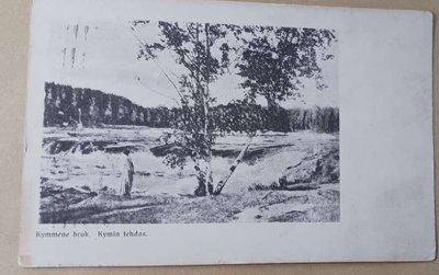 Kymin tehdas, nainen rannalla, mv pk, p. 1917