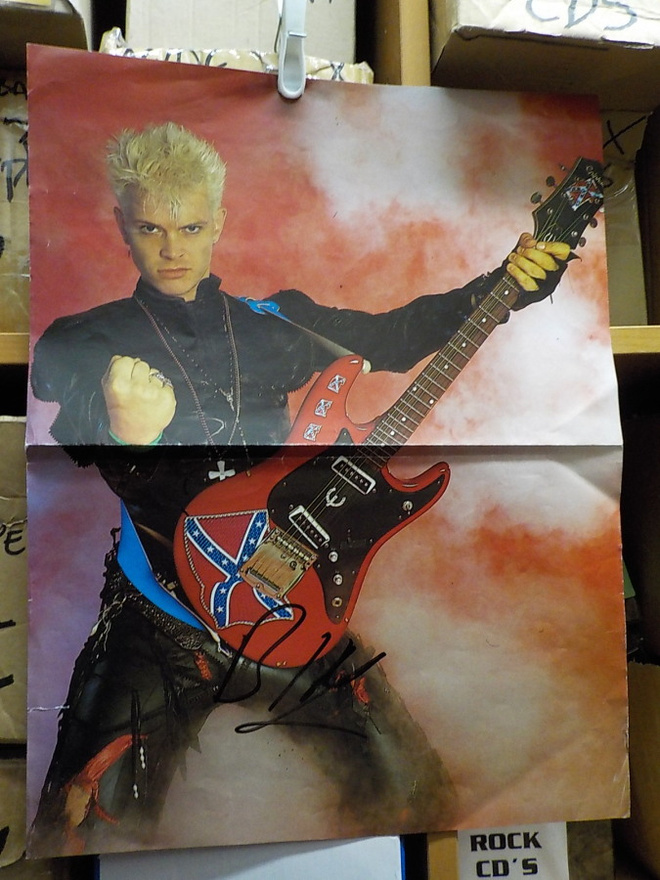 BILLY IDOL MINIPOSTERI NIMMARILLA