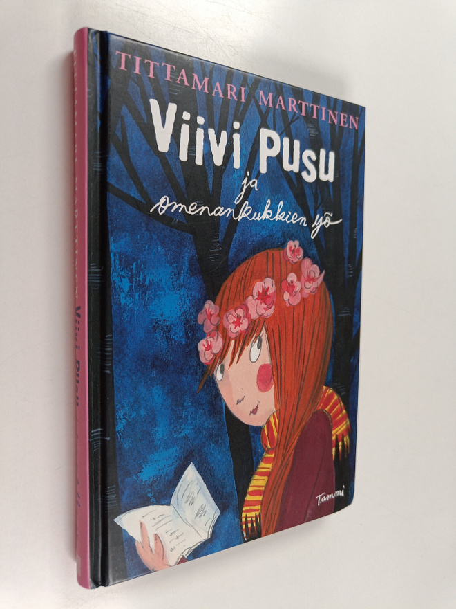Tittamari Marttinen : Viivi Pusu ja omenankukkien yö