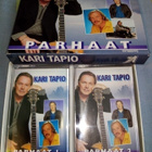 2 x  C-KASETTI  KARI TAPIO :  PARHAAT ( SIS POSTIKULU  ) - pikkukuva 2