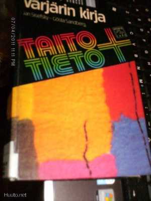 Värjärin kirja - tekstiilien kotivärjäys ( 1 p. 1984) Sis.pk