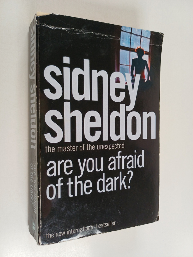 Sidney Sheldon : Are you afraid of the dark?