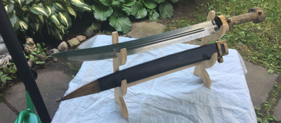 Tikari / Miekka / Taisteluveitsi - 63cm. (+teline)