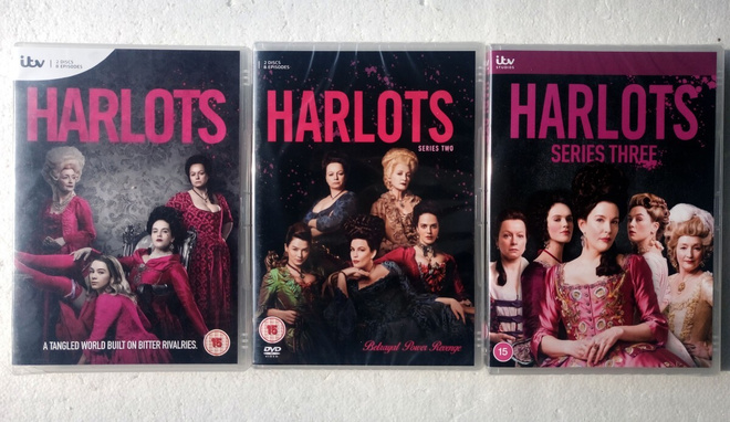 Harlots - paheen pesä, koko TV-sarja DVD