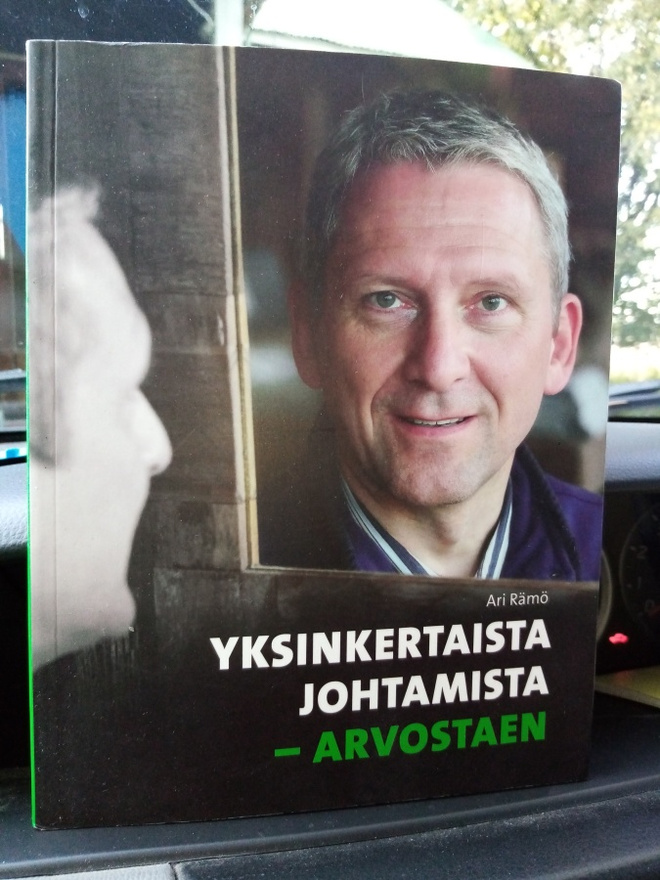 Rämö :  Yksinkertaista johtamista - arvostaen ( SIS POSTIKUL