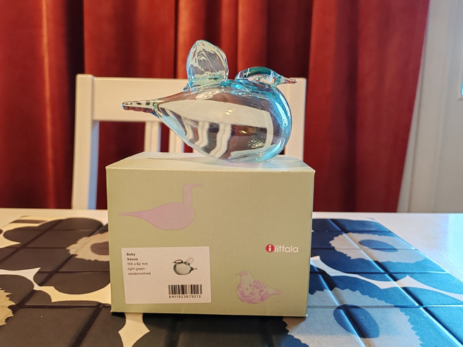 Iittala Oiva Toikka Vauva, vaaleanvihreä, signeerattu