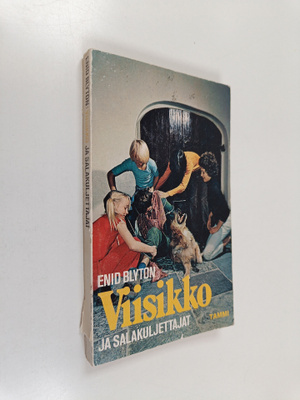 Enid Blyton : Viisikko ja salakuljettajat