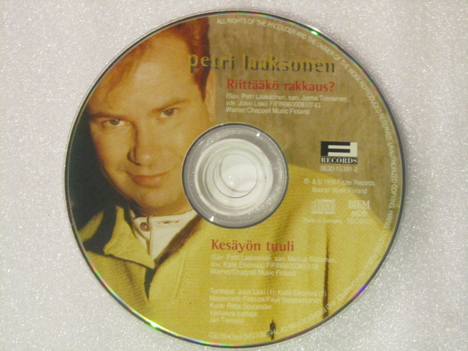 Petri Laaksonen•Riittääkö rakkaus? / Kesäyön tuuli CD-Single