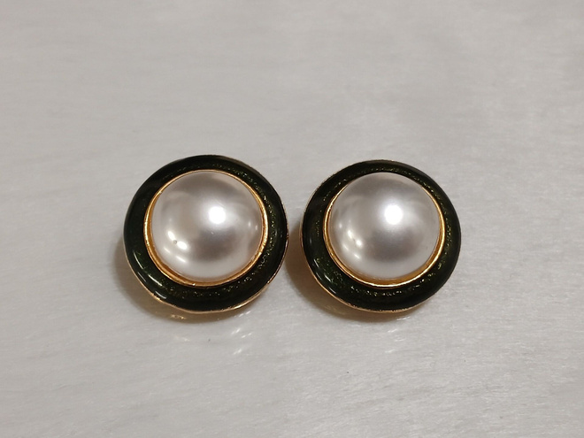 Christian Dior tyylinen Cabochon korvakorut
