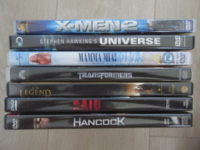 DVD-kotelot 11kpl kansipapereineen.