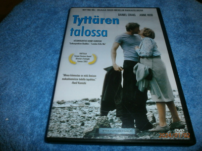 TYTTÄREN TALOSSA - DVD