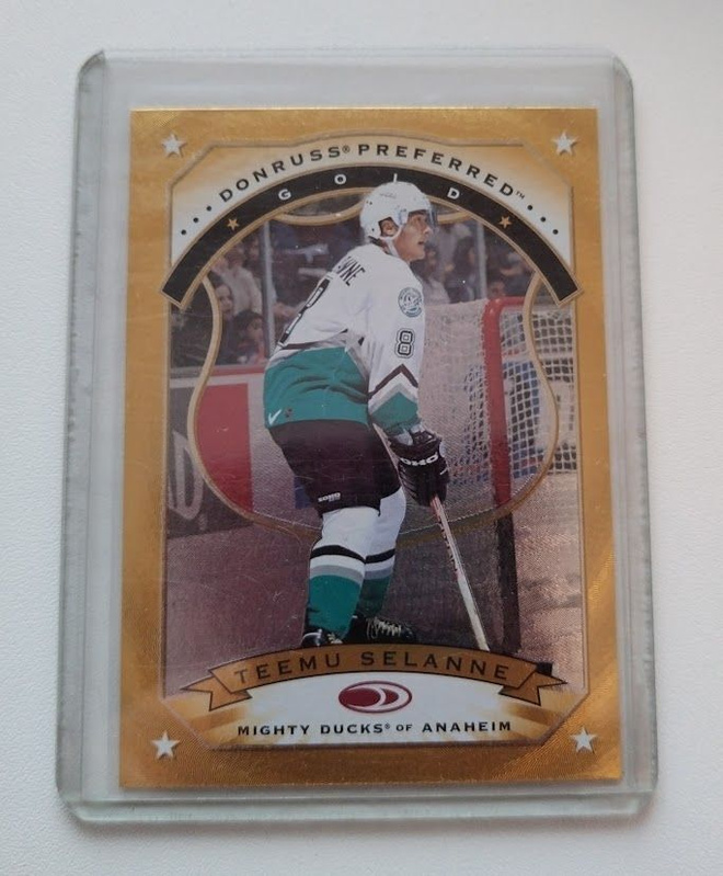 1997-98 Donruss Preferred Teemu Selänne GOLD #95