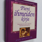 Päivi Lankinen ym. : Pieni ihmeiden kirja - Raamatun ja o... - pikkukuva 1