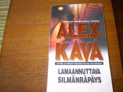 Alex Kava Lamaannuttava silmänräpäys