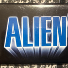 ALIEN 3 ELOKUVAN PRESSINÄYTÖKSEN RINTANAPPI 1992 - pikkukuva 1