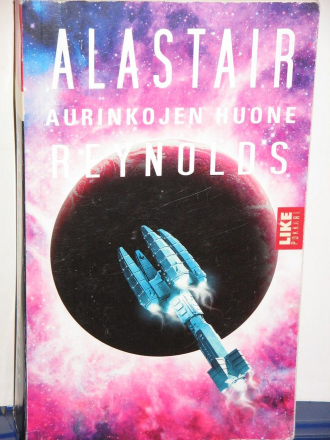 Alastair Reynolds : AURINKOJEN HUONE
