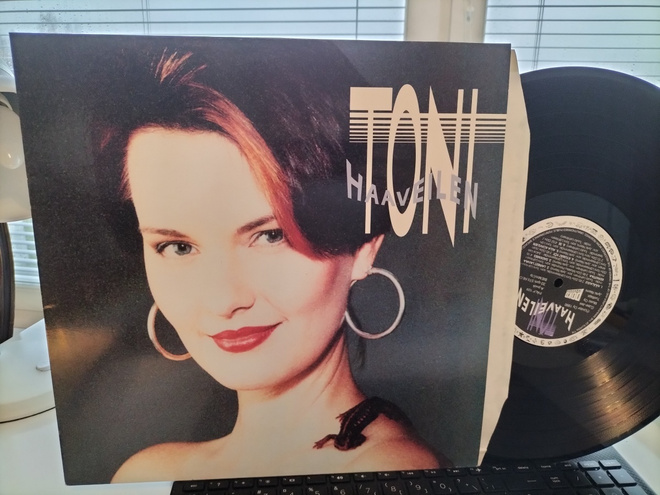 TONI (Lähteenmäki), Haaveilen, LP -90 UPEA KUNTO !!