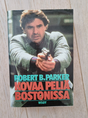 Parker Kovaa peliä Bostonissa 1. p