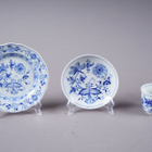 1210. 24-osaa Meissen 'Zwiebelmuster' kahviastiasto, Saksa. - pikkukuva 4