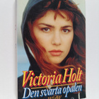 Victoria Holt : Den svarta opalen - pikkukuva 1
